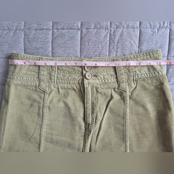 Two Mini Skirts Set - Picture 14 of 16